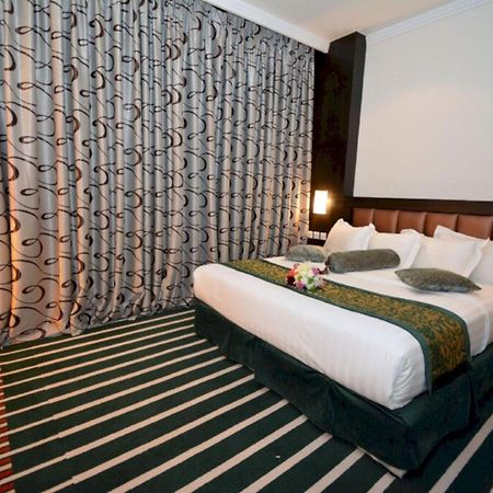 Sunday Millennia Hotel Рияд Екстериор снимка