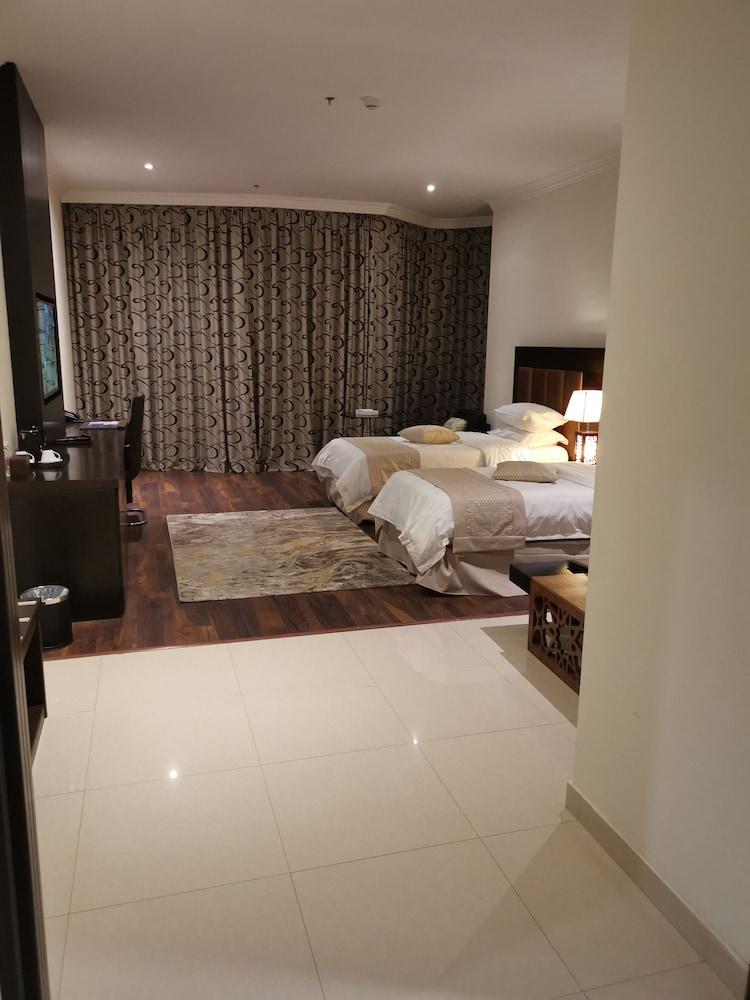 Sunday Millennia Hotel Рияд Екстериор снимка